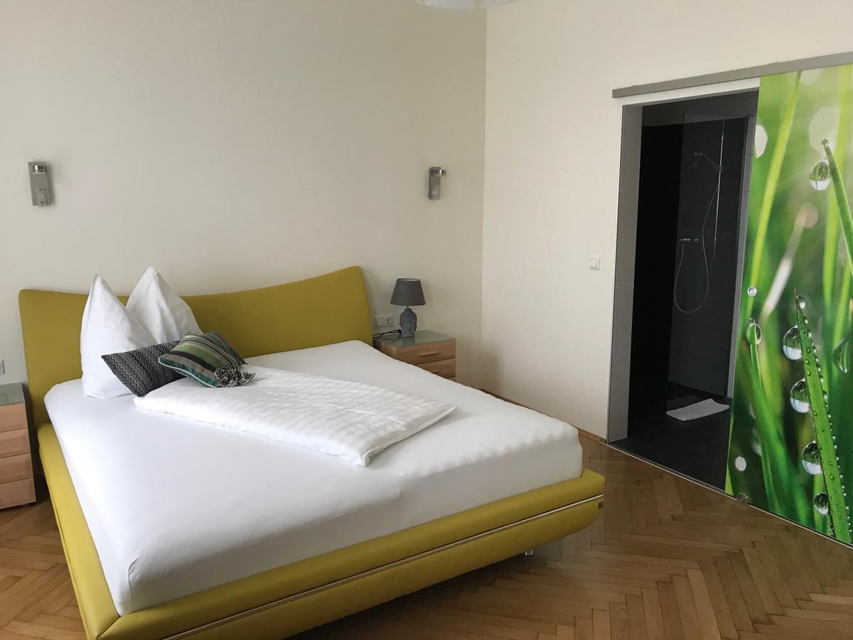 Hotel Bellini Леобен Экстерьер фото