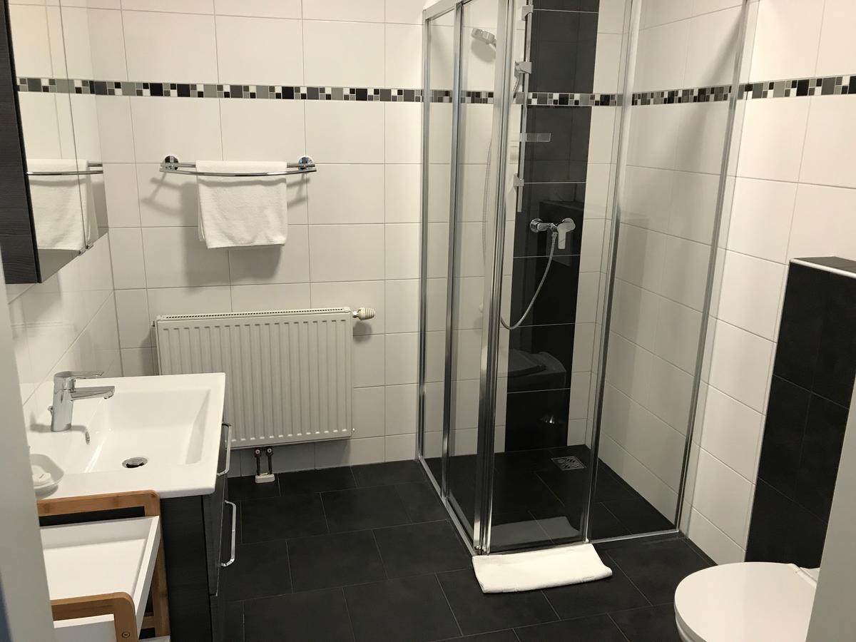 Hotel Bellini Леобен Экстерьер фото